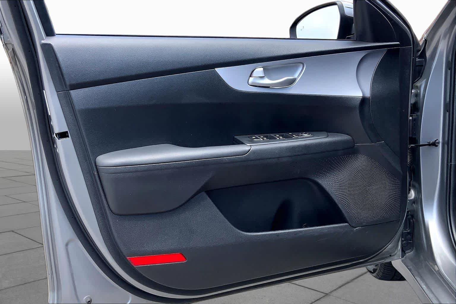 Certified 2024 Kia Forte LXS w/ LXS Technology Package FWD image 21
