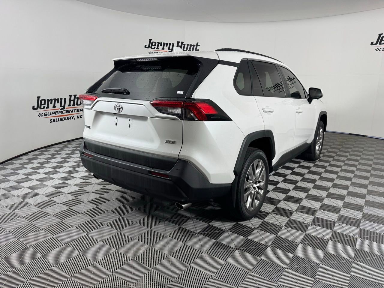 Used 2024 Toyota RAV4 XLE Premium w/ Weather Package image 8