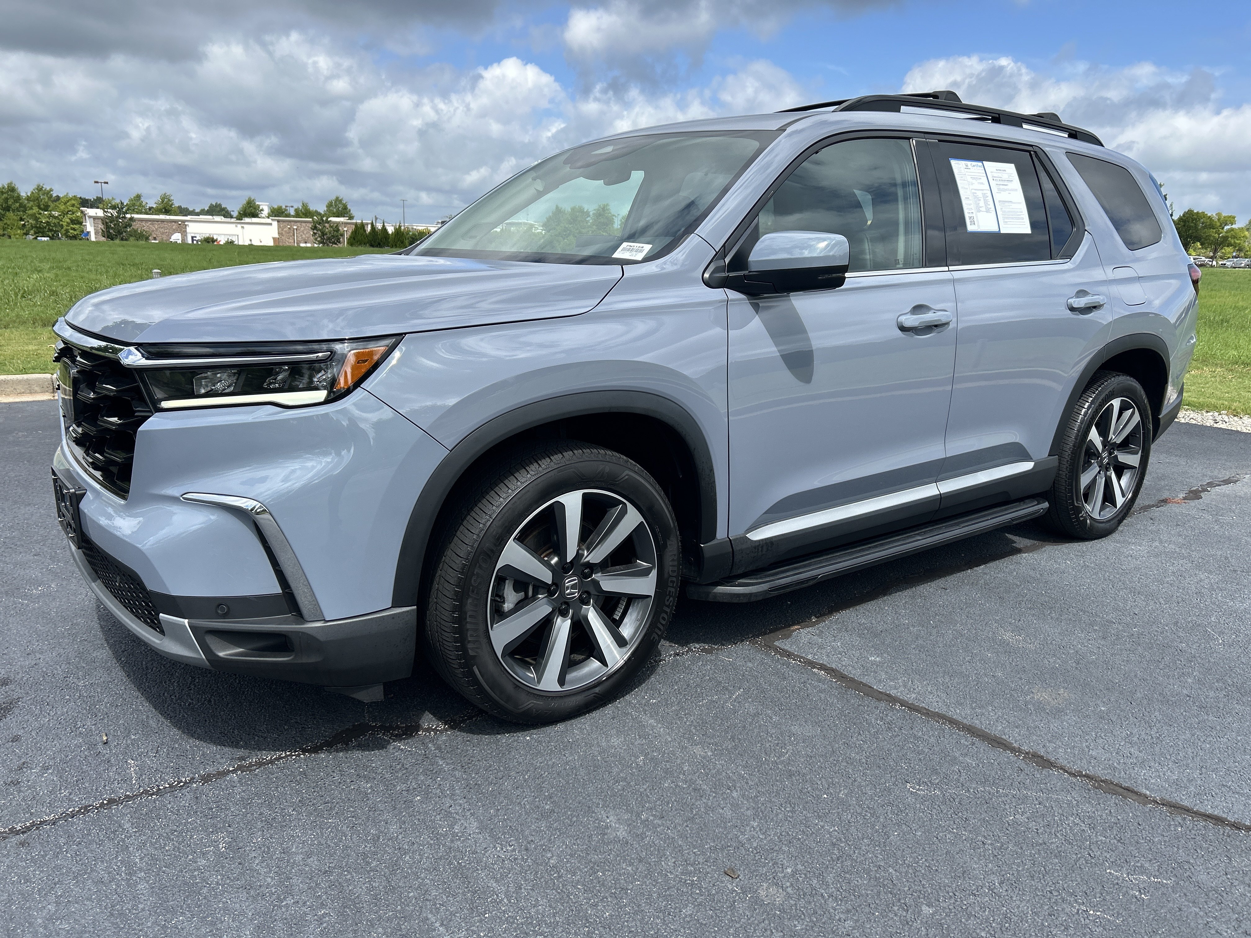 Used 2025 Honda Pilot Touring image 5