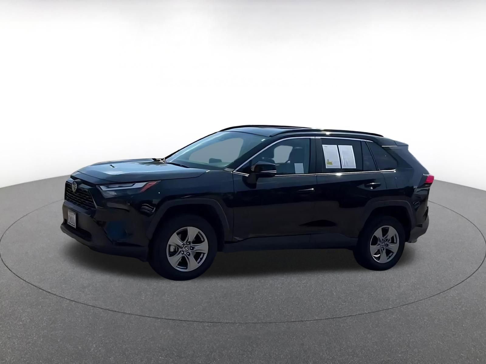 Used 2025 Toyota RAV4 XLE w/ Convenience Package AWD/4WD image 8