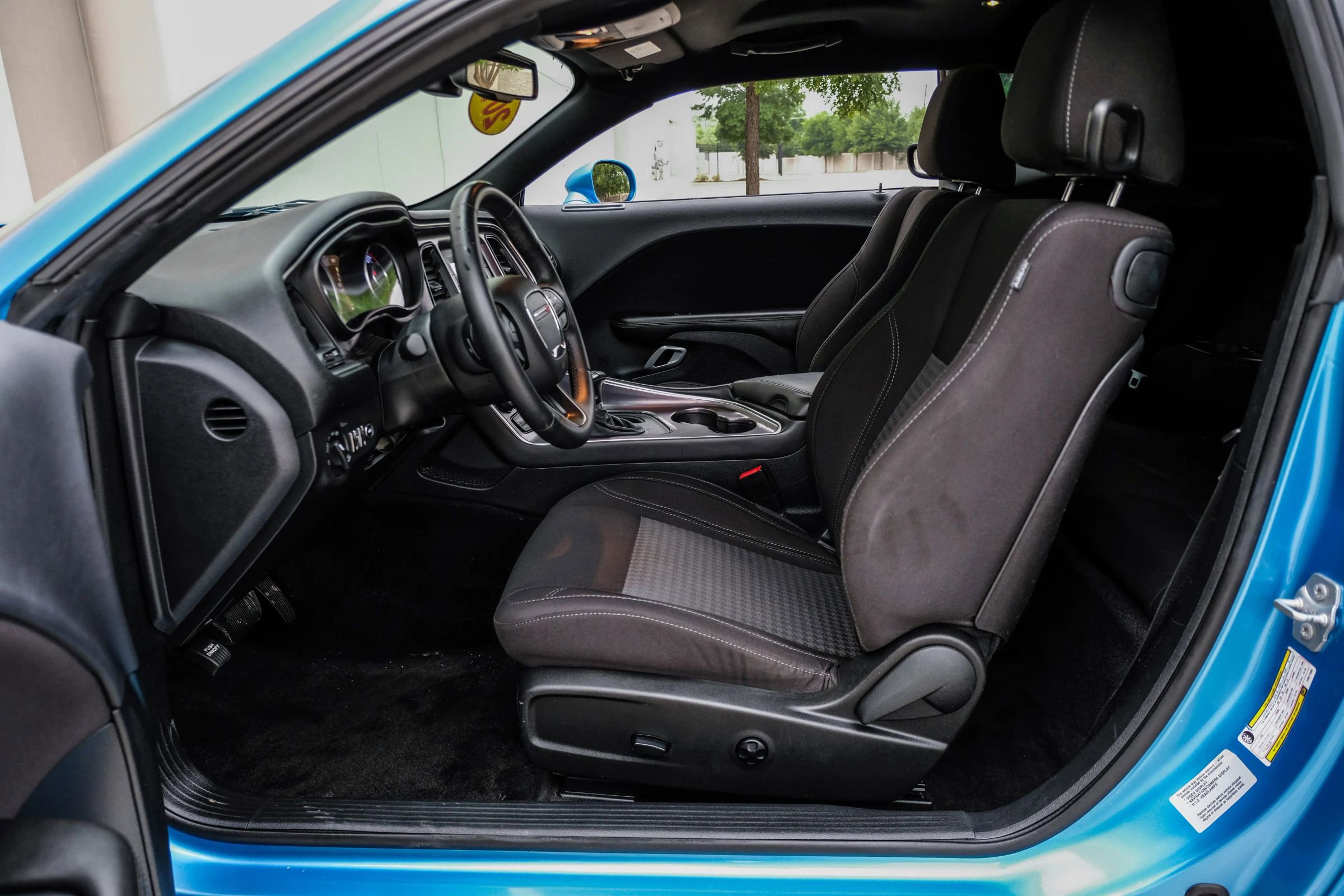 Used 2015 Dodge Challenger R/T w/ Quick Order Package 28B R/T RWD image 19