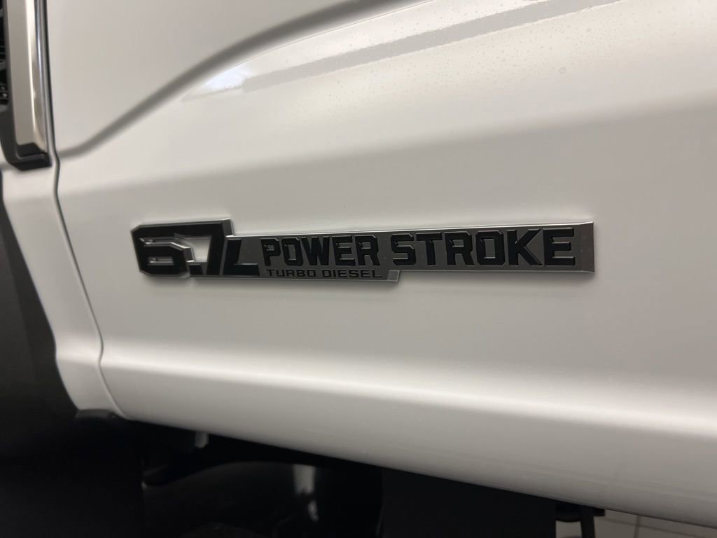 New 2026 Ford F550 4x4 Regular Cab Super Duty image 28