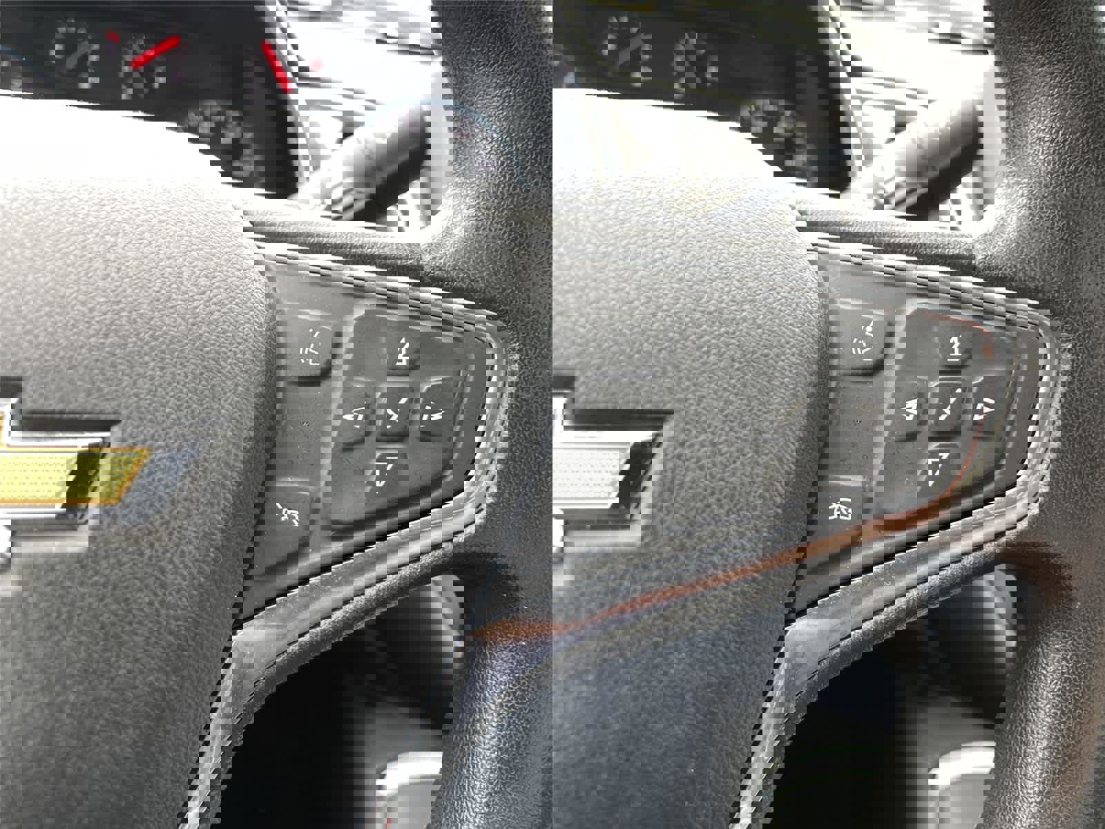 Used 2017 Chevrolet Malibu LT image 19