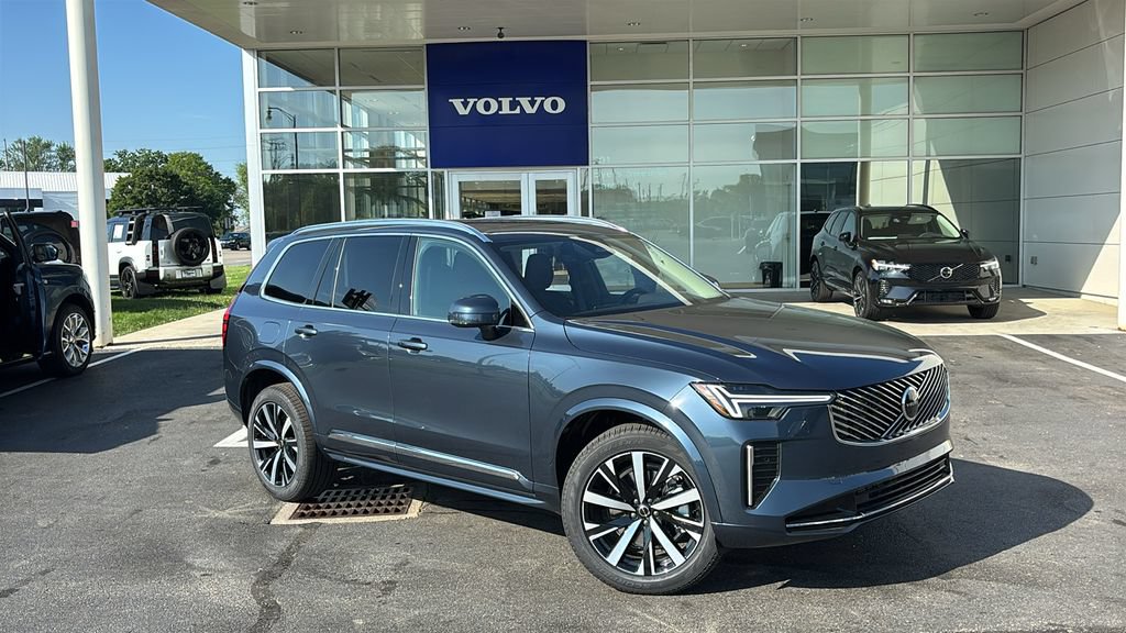 New 2026 Volvo XC90 B5 Core w/ Protection Package Premier AWD/4WD image 2