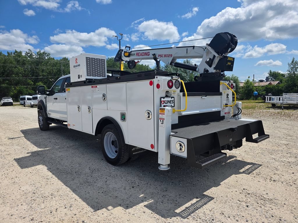 New 2026 Ford F550 4x4 Crew Cab image 8