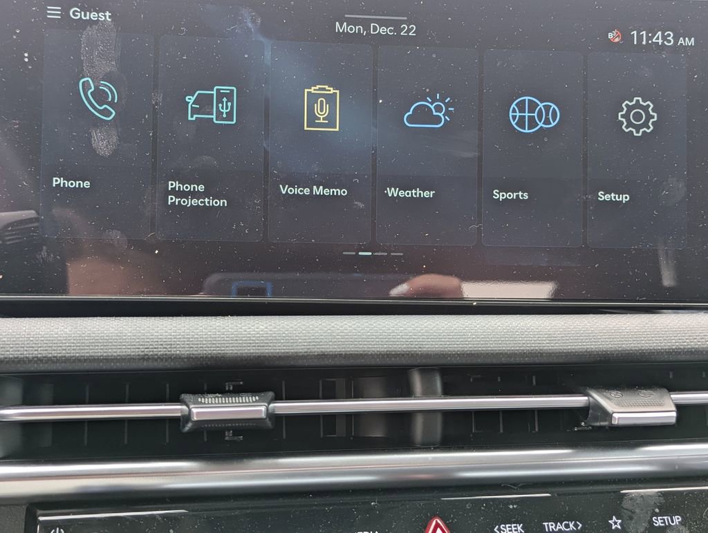 Certified 2025 Hyundai Tucson SEL image 11