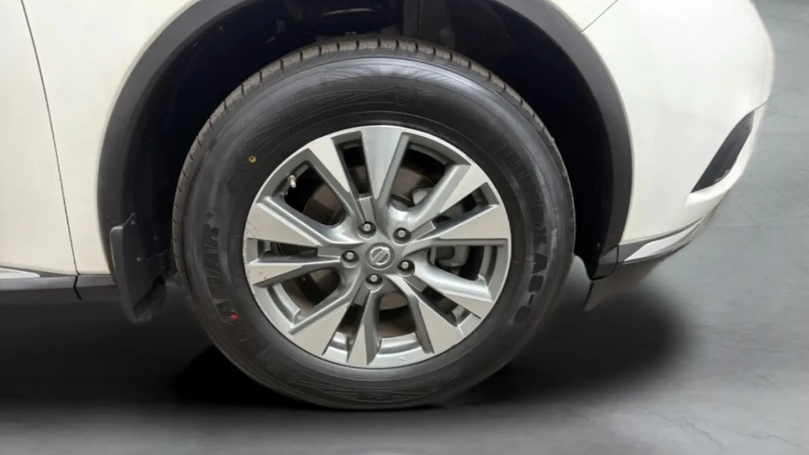 Used 2015 Nissan Murano S FWD image 26