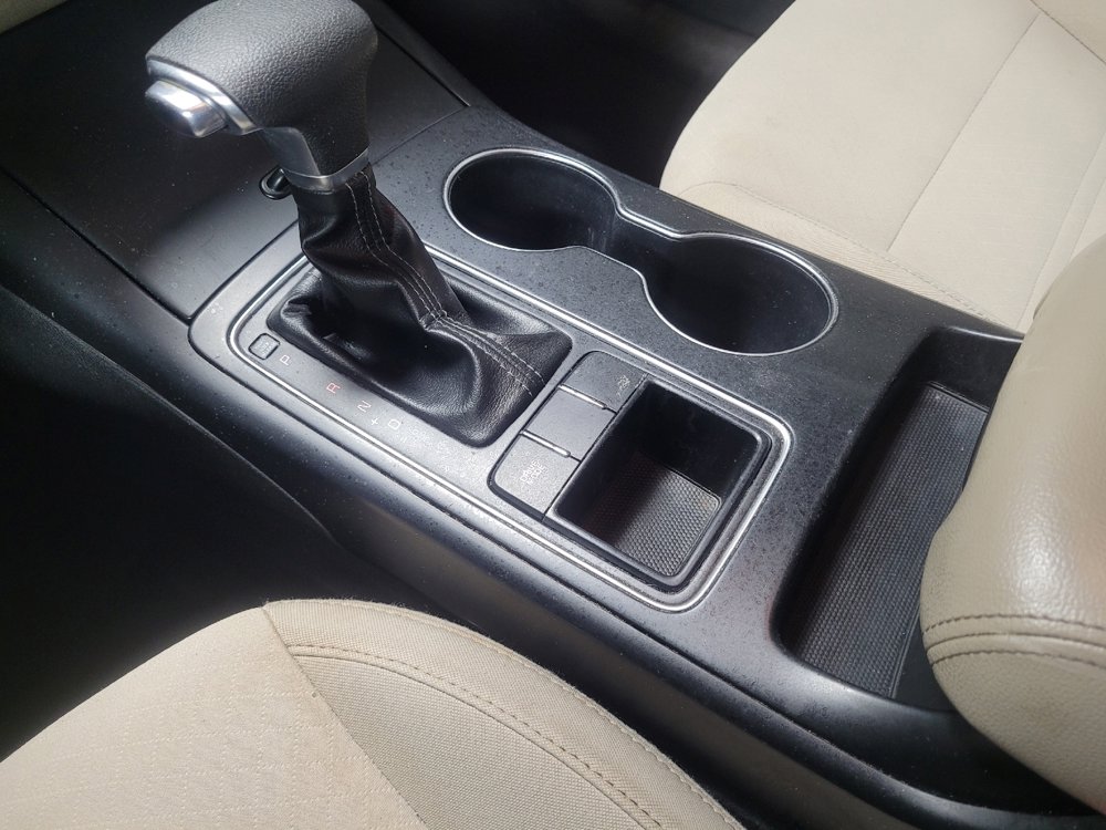 Used 2019 Kia Sorento LX image 26