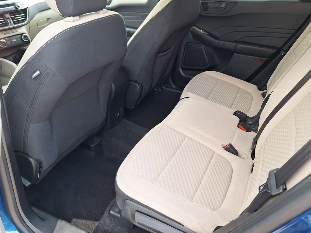 Used 2022 Ford Escape SE image 12