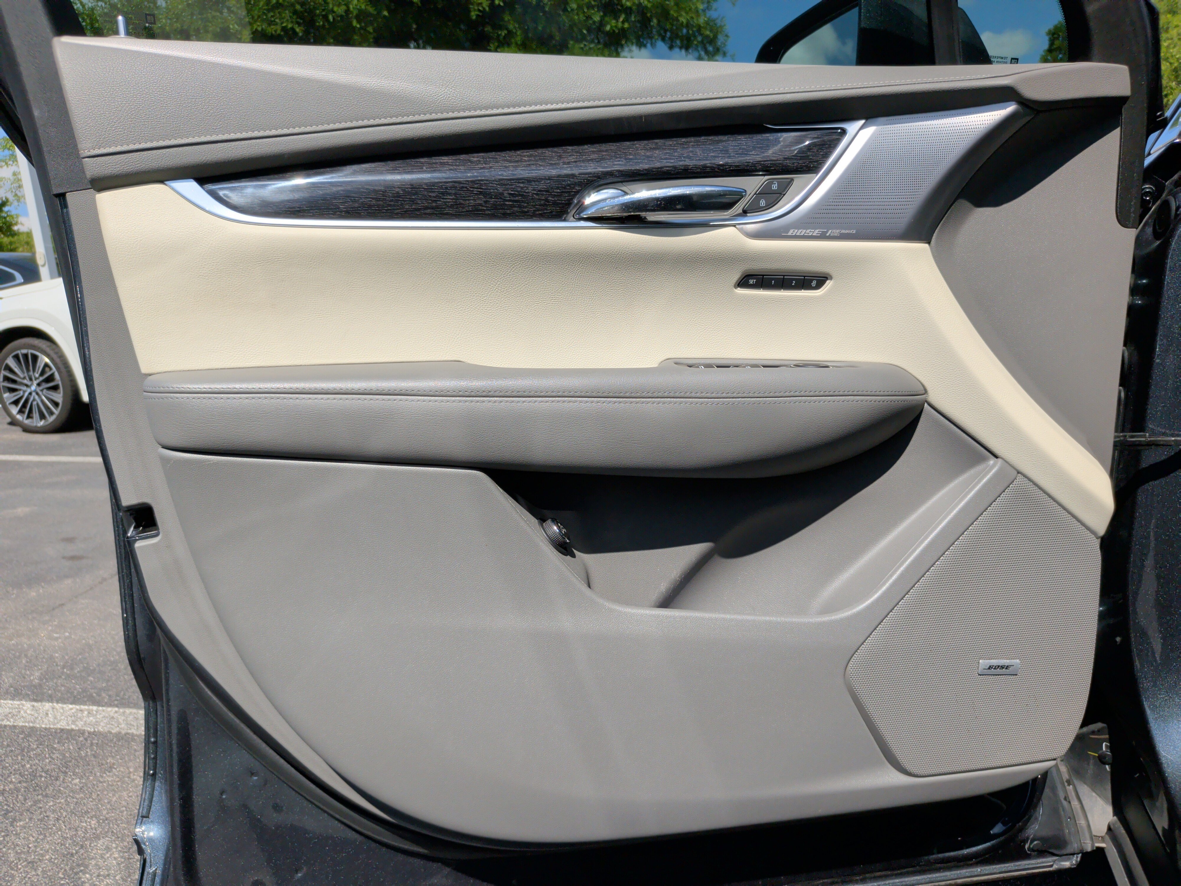 Used 2020 Cadillac XT6 Premium Luxury FWD image 30