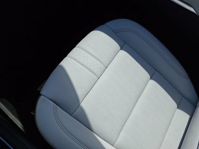 New 2026 Chevrolet Traverse High Country w/ LPO, Floor Liner Package FWD image 17
