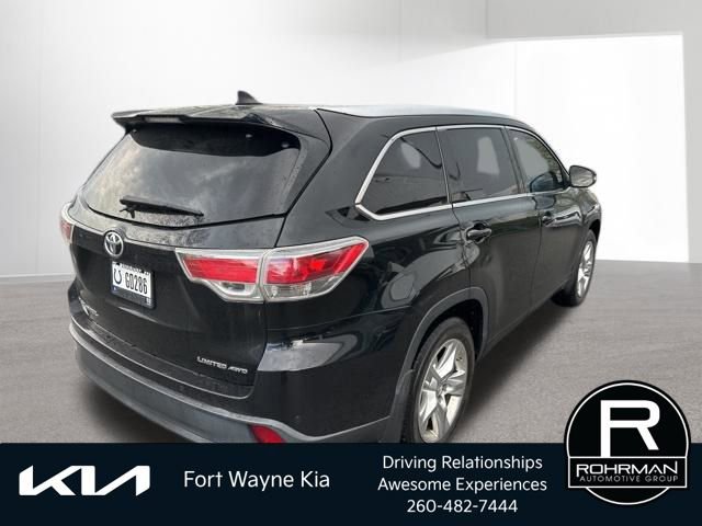 Used 2014 Toyota Highlander Limited Platinum AWD/4WD image 5