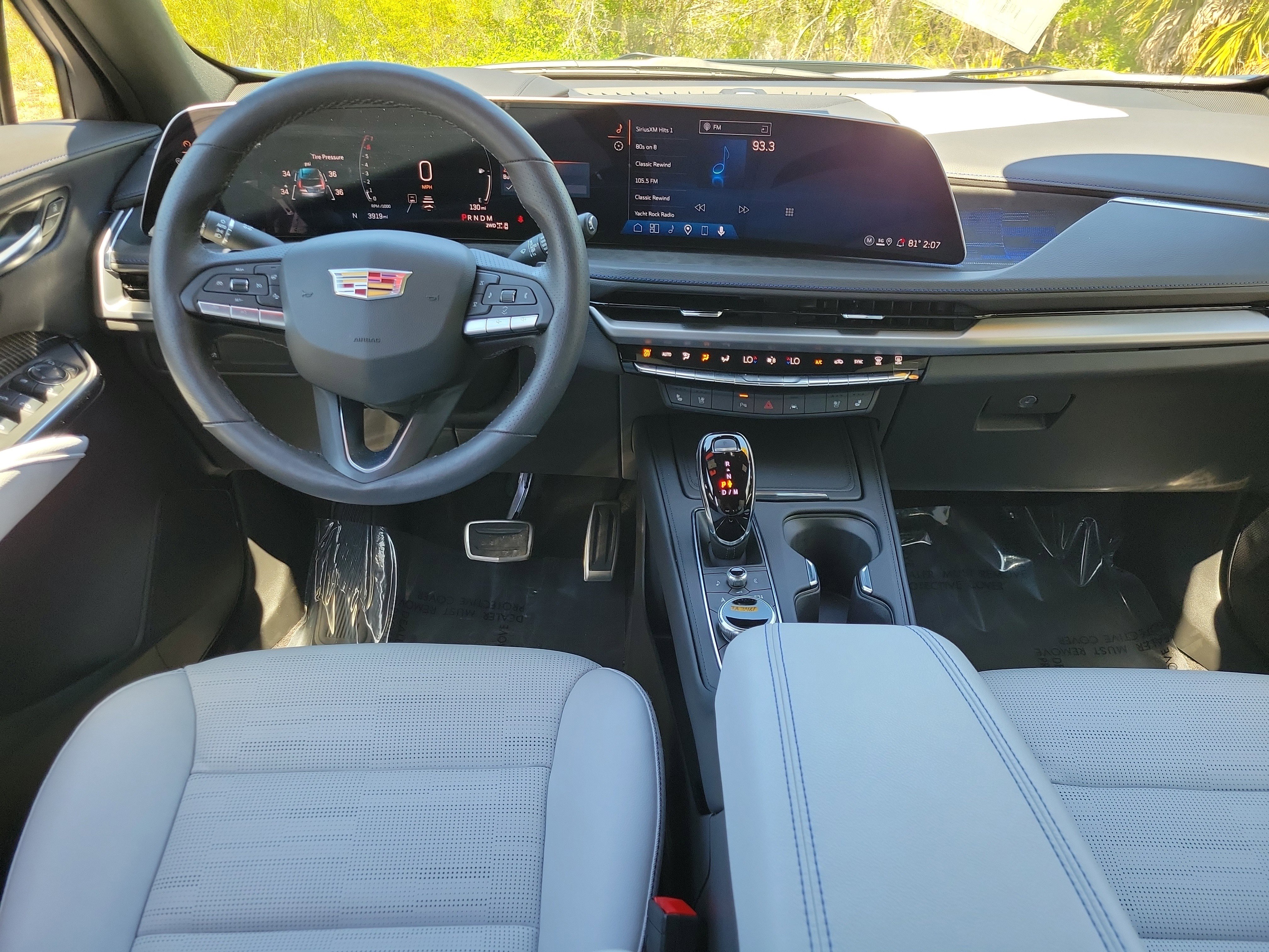 Used 2025 Cadillac XT4 Sport image 13