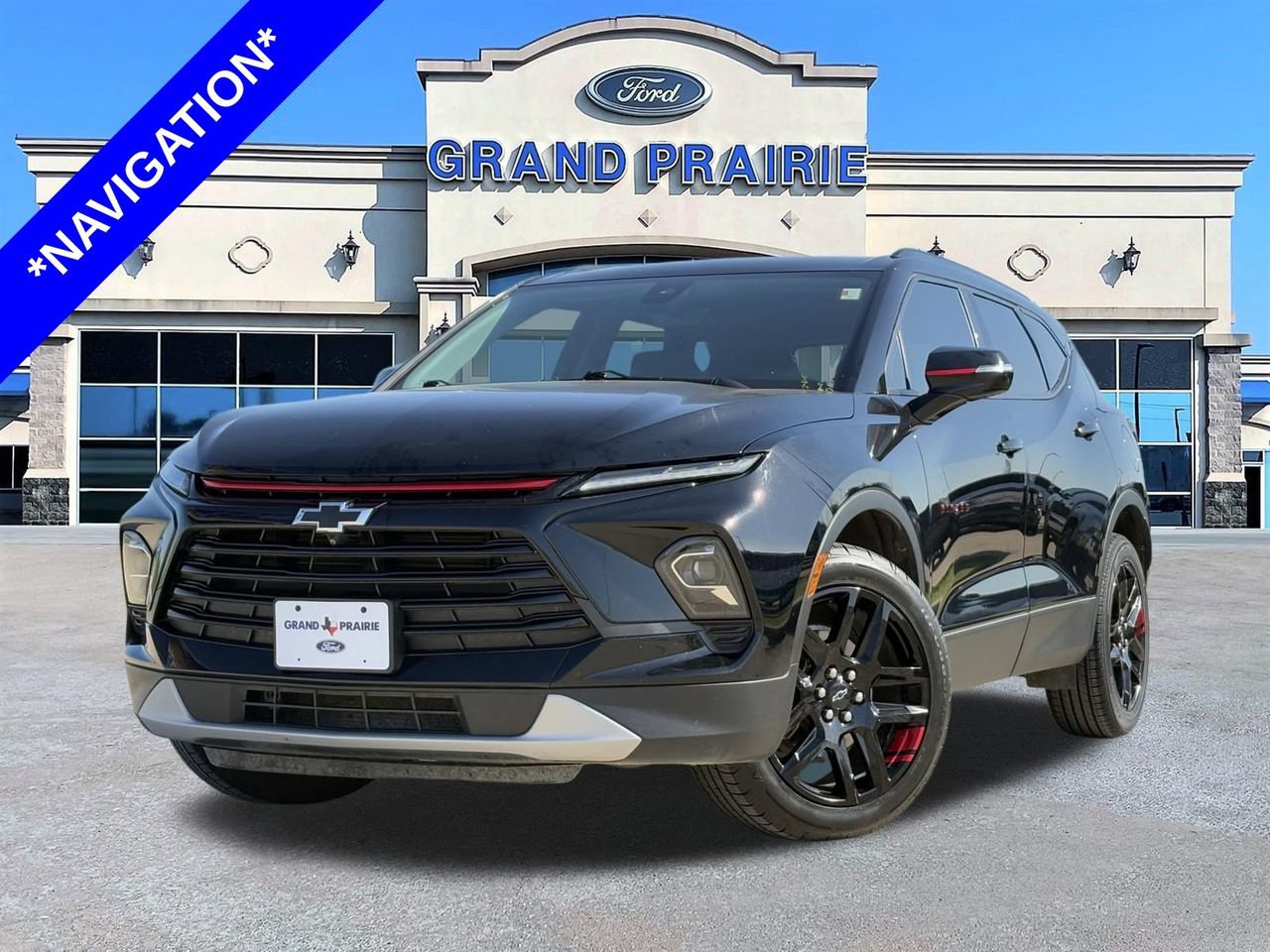 Used 2024 Chevrolet Blazer LT w/ Sound & Technology Package FWD image 1