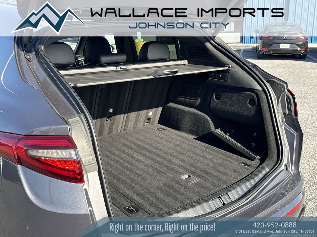 Used 2023 Alfa Romeo Stelvio Ti image 47