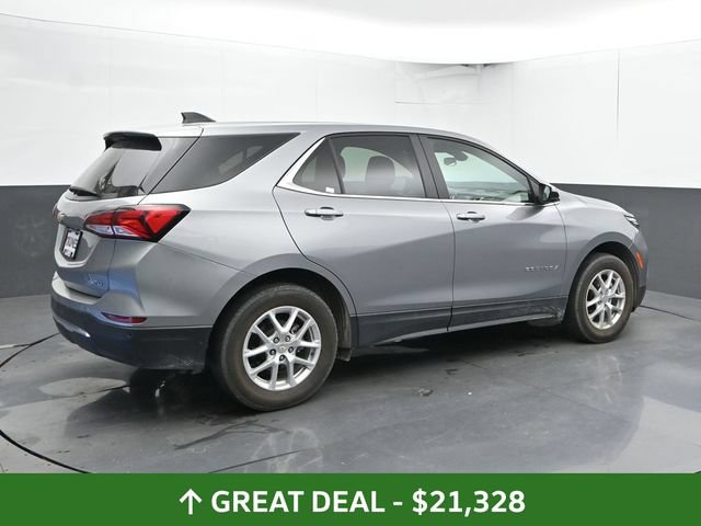 Used 2024 Chevrolet Equinox LT AWD/4WD image 2