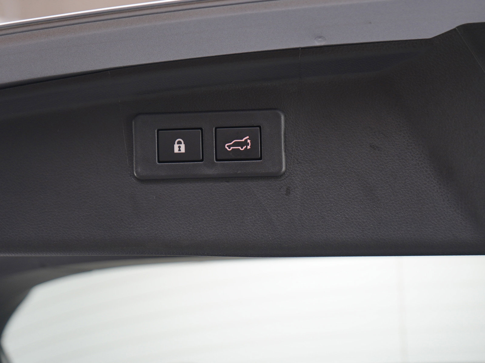 Used 2025 Subaru Outback Onyx Edition image 12