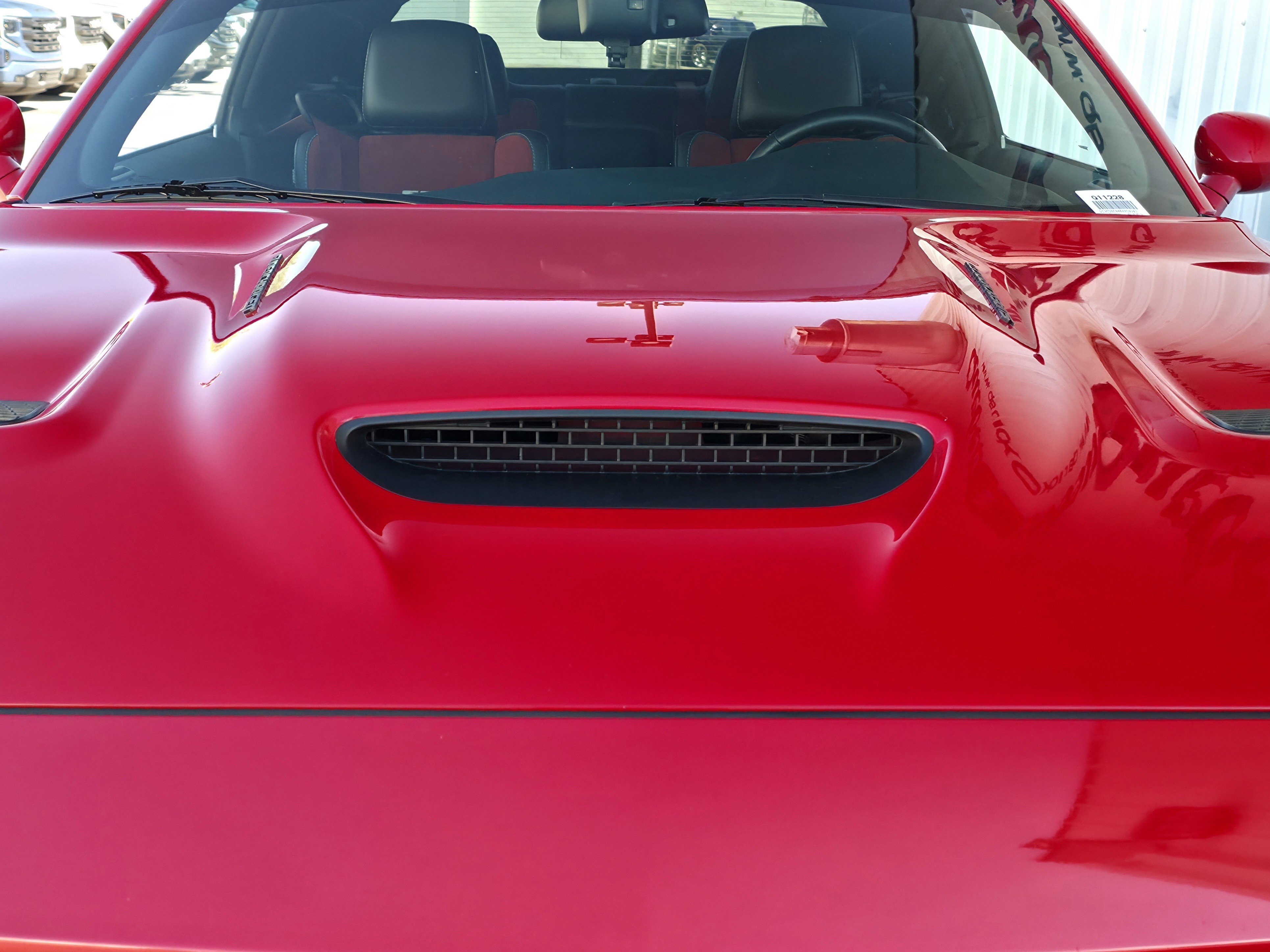 Used 2015 Dodge Challenger SRT Hellcat image 3