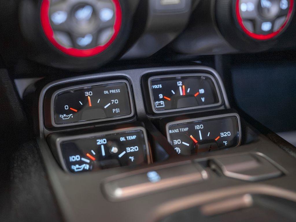 Used 2015 Chevrolet Camaro LT RWD image 23