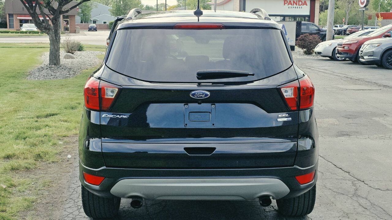 Used 2019 Ford Escape SEL AWD/4WD image 5