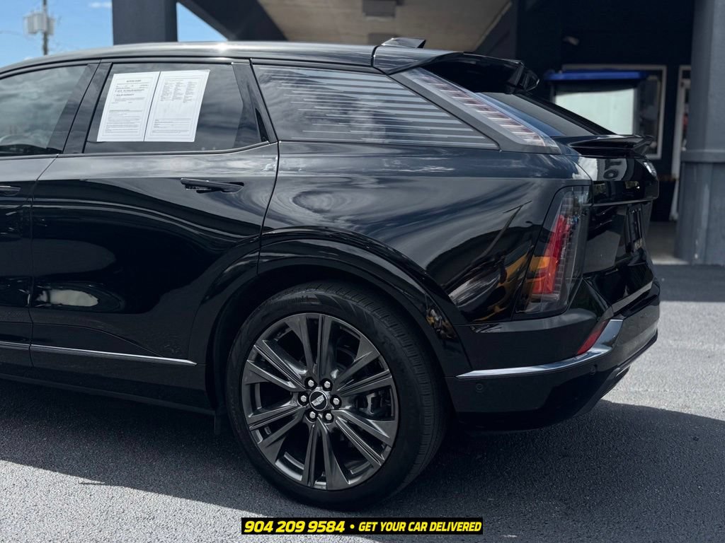 Used 2025 Cadillac Optiq Sport 2 AWD/4WD image 15