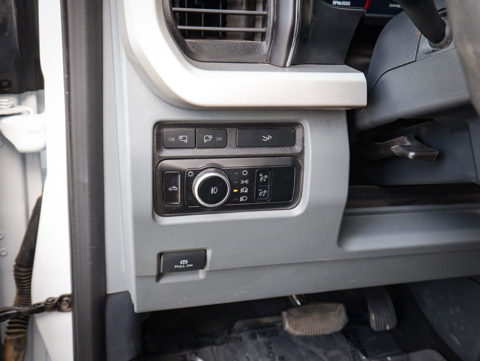 Used 2024 Ford F350 XLT w/ XLT Premium Package image 21