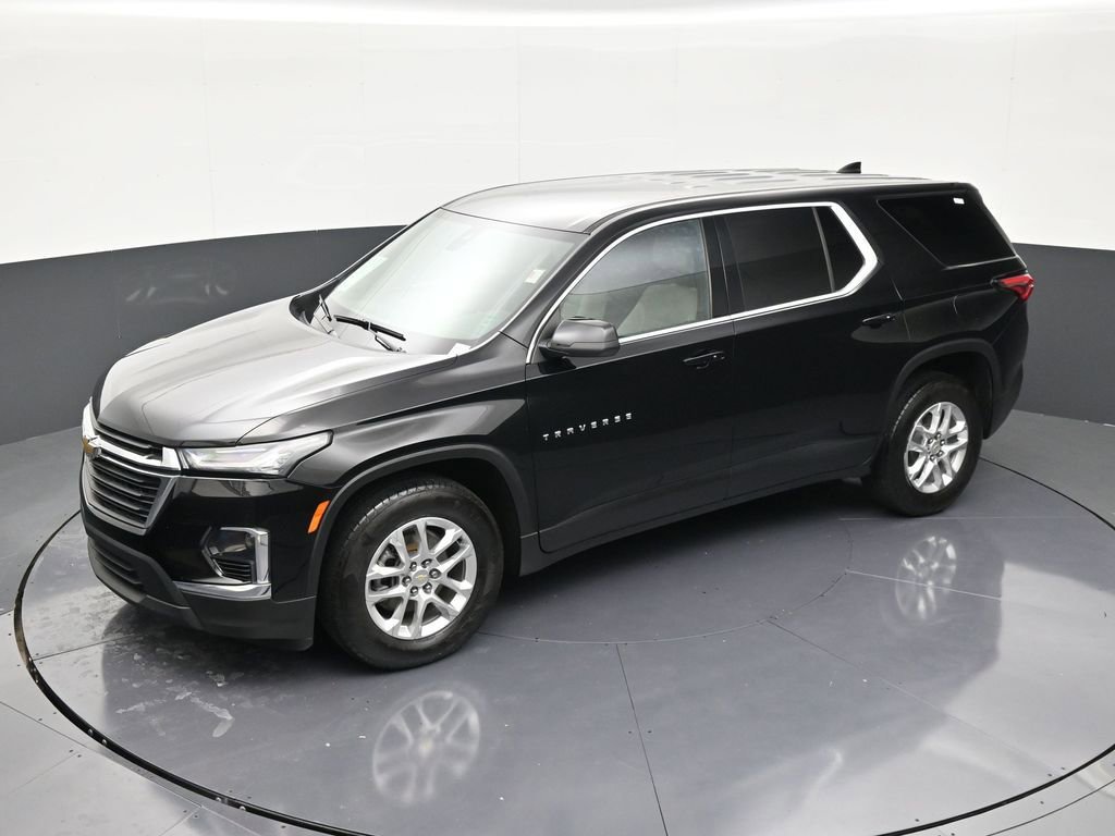 Used 2023 Chevrolet Traverse LS FWD image 13