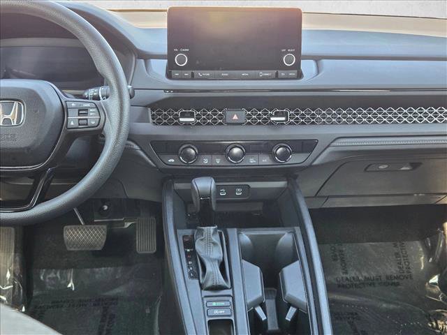 Used 2023 Honda Accord EX image 14