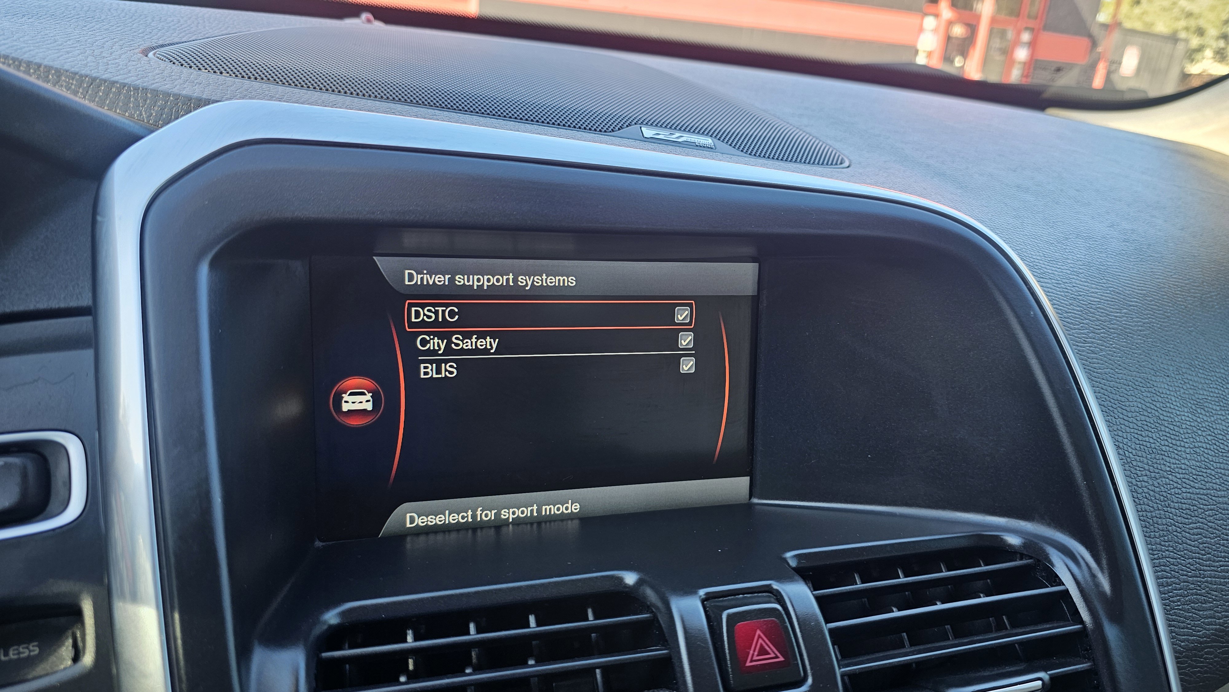 Used 2015 Volvo XC60 T5 Platinum image 41