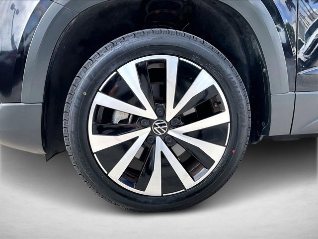 Used 2022 Volkswagen Taos SE image 10