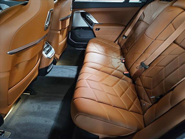 New 2026 BMW i7 eDrive50 w/ M Sport Package image 14