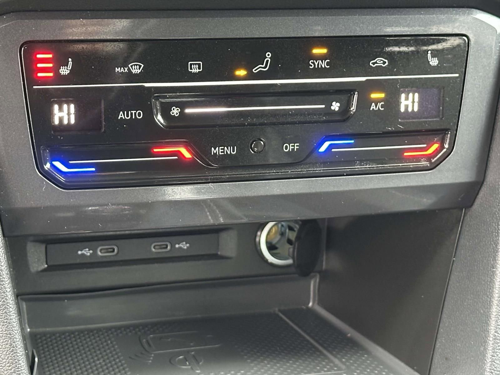 Used 2022 Volkswagen Tiguan SE image 12