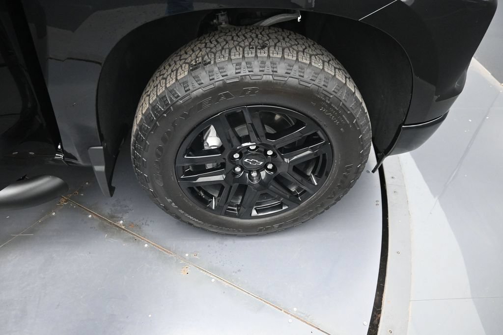 Used 2026 Chevrolet Silverado 1500 RST w/ RST Select Package AWD/4WD image 34