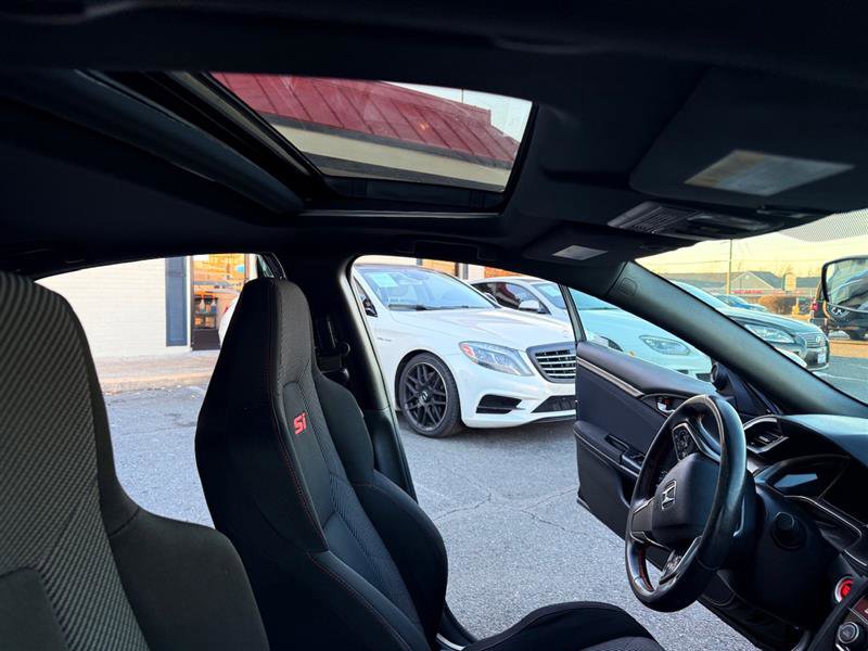 Used 2018 Honda Civic Si image 15
