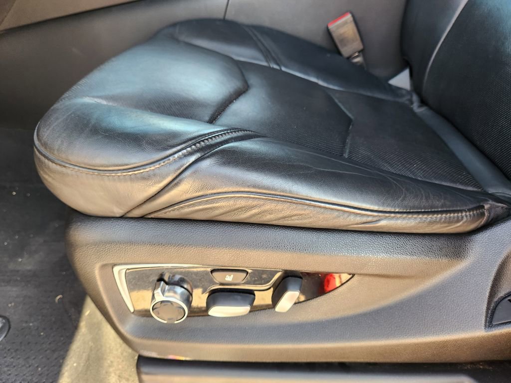 Used 2019 Cadillac Escalade ESV Platinum image 25