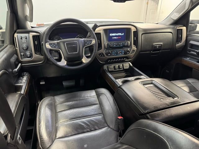Used 2017 GMC Sierra 2500 Denali w/ Duramax Plus Package image 7