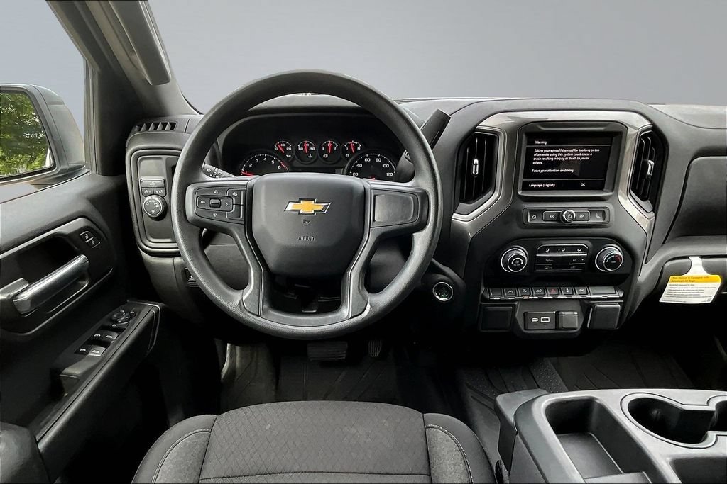 Used 2025 Chevrolet Silverado 1500 Custom RWD image 9