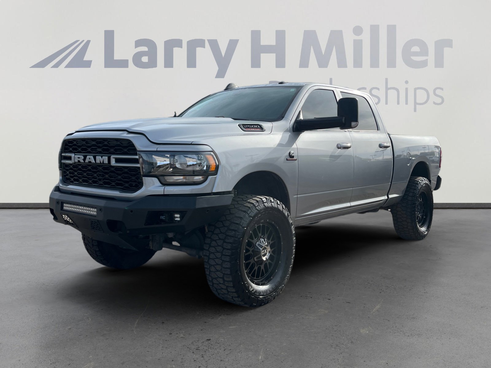 Used 2022 RAM 2500 Tradesman image 1