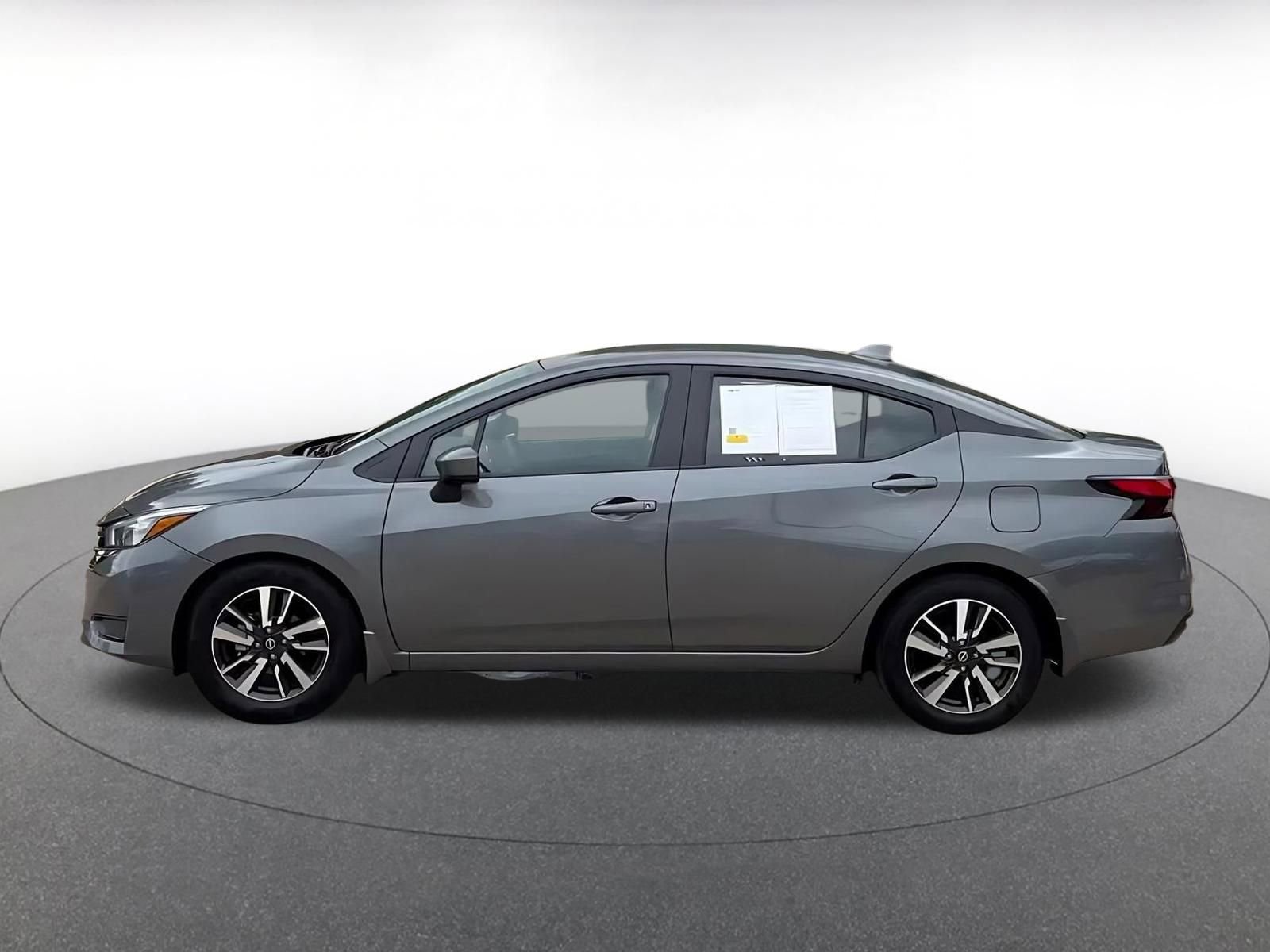 Used 2025 Nissan Versa SV w/ Trunk Package FWD image 9