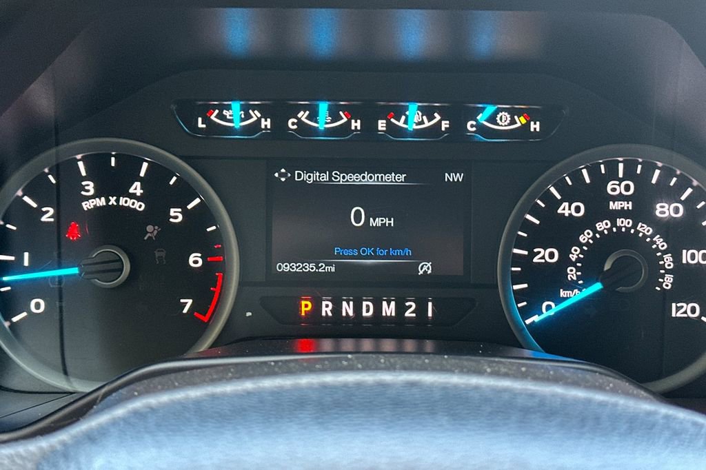 Used 2015 Ford F150 XLT w/ Equipment Group 302A Luxury image 22