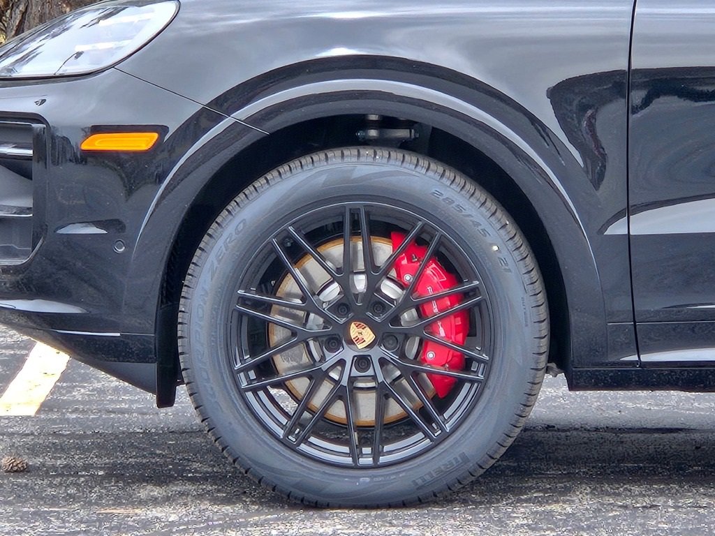 New 2025 Porsche Cayenne S image 10