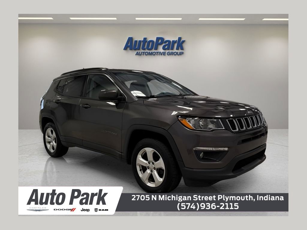 Used 2018 Jeep Compass Latitude w/ Safe & Security Group AWD/4WD image 1