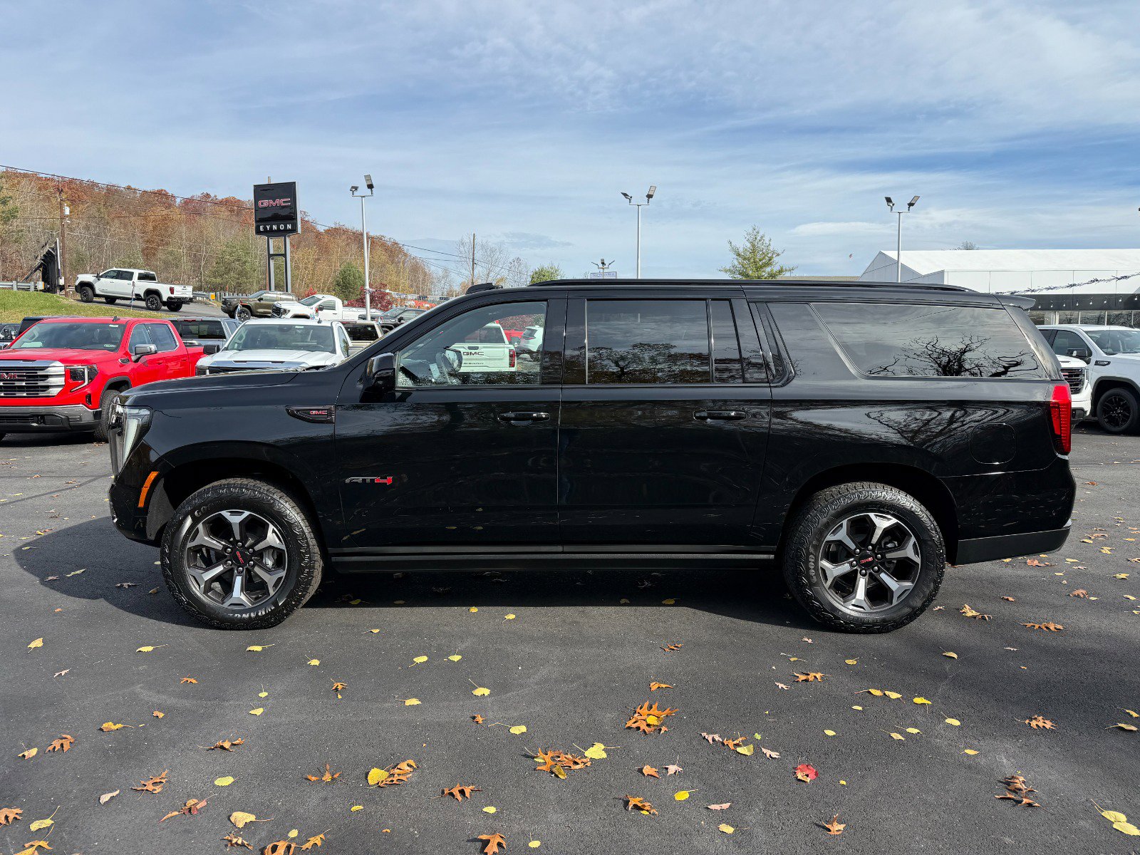 New 2026 GMC Yukon XL AT4 Ultimate w/ LPO, Floor Liner Package image 2