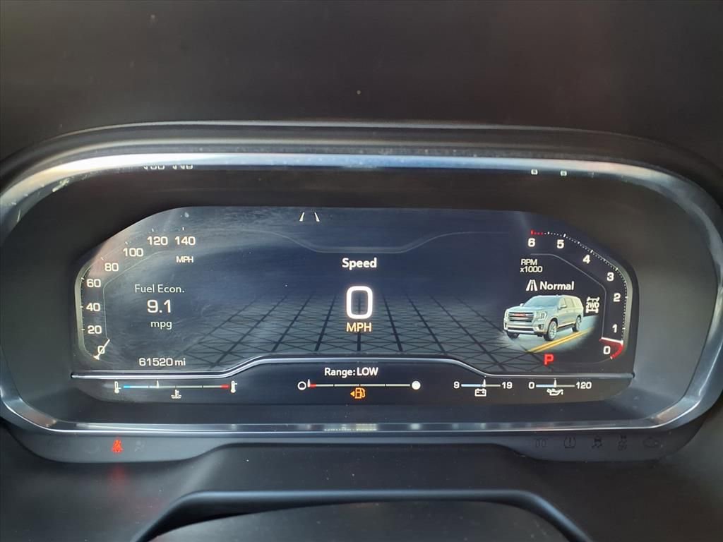 Used 2024 GMC Yukon XL SLE image 33