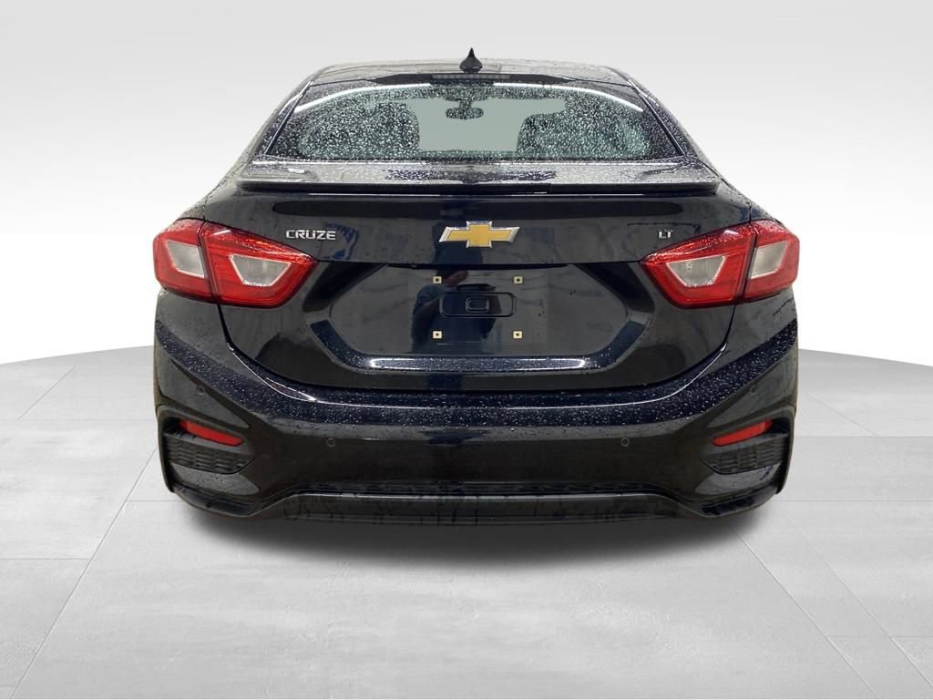 Used 2018 Chevrolet Cruze LT w/ Convenience Package image 6