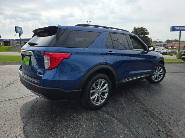 Used 2020 Ford Explorer XLT w/ Equipment Group 202A AWD/4WD image 6