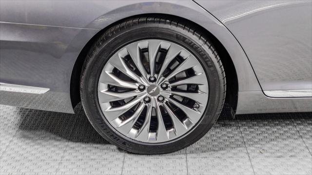 Used 2017 Genesis G90 3.3T Premium image 34