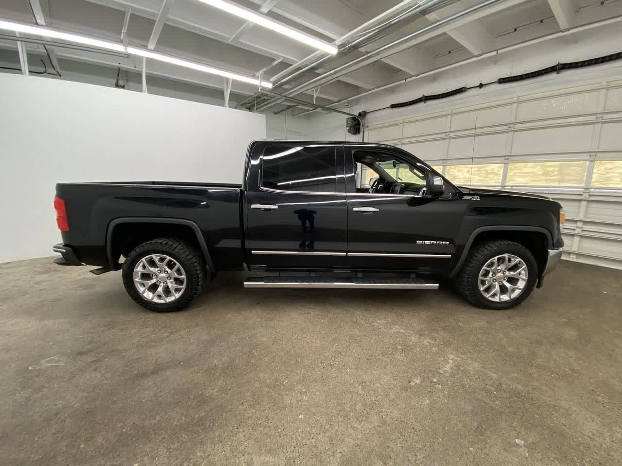 Used 2015 GMC Sierra 1500 SLT w/ SLT Crew Cab Value Package AWD/4WD image 7
