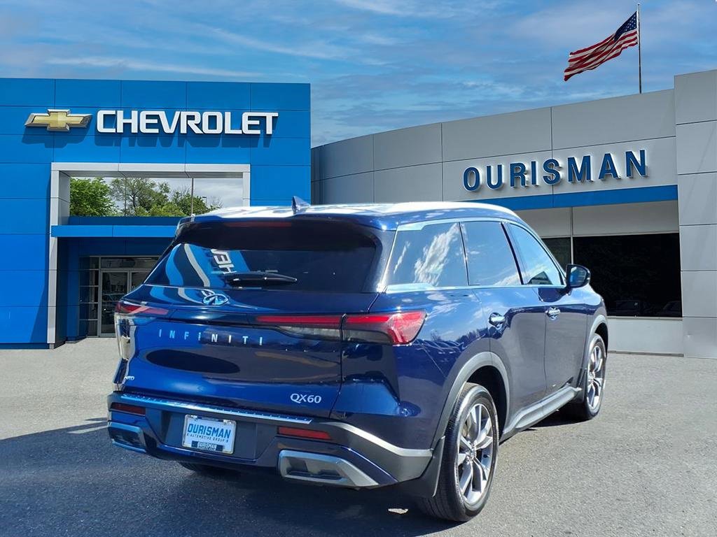 Used 2022 INFINITI QX60 Luxe w/ Performance Audio Package image 3