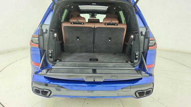 Used 2025 BMW X7 M60i image 14